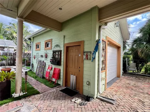 Exterior - 400 NE 3rd St, Pompano Beach, FL 33060 photo 3 of 5