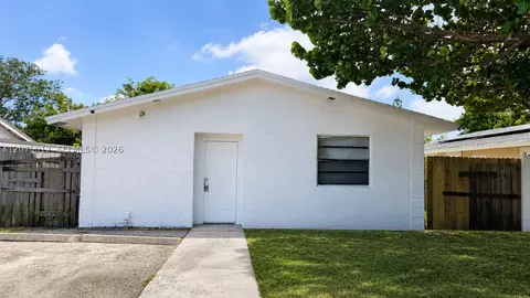 2250 NW 4th Ct, Pompano Beach, FL 33069