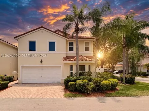 1140 Oysterwood St, Hollywood, FL 33019