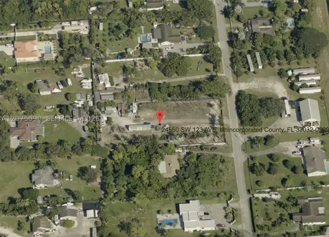 2448 0, Homestead, FL 33032