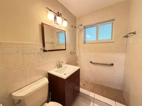 Bath - 4585 E 9th Ln, Hialeah, FL 33013 photo 1 of 1