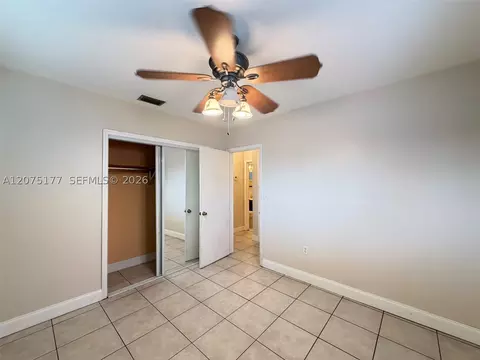 Bedroom - 4585 E 9th Ln, Hialeah, FL 33013 photo 4 of 6