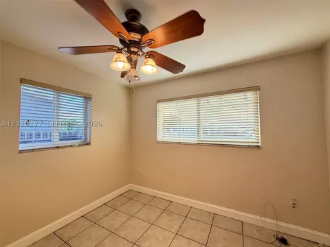 Bedroom - 4585 E 9th Ln, Hialeah, FL 33013 photo 3 of 6