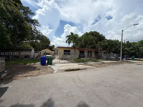 2340 NW 15th Ave, Miami, FL 33142
