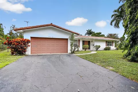 1350 NW 73rd Ave, Plantation, FL 33313
