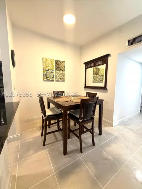 761 NE 199th St #202, Miami, FL 33179