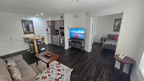 3100 Parkway Blvd #123, Kissimmee, FL 34747