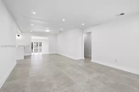 Living - 275 W 13 St, Hialeah, FL 33010 photo 6 of 12