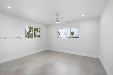 Bedroom - 275 W 13 St, Hialeah, FL 33010 photo 1 of 4