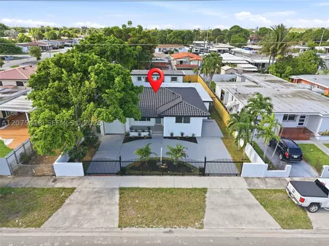 View/Area - 275 W 13 St, Hialeah, FL 33010 photo 3 of 4
