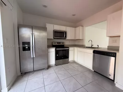 488 NE 5th Ter, Florida City, FL 33034