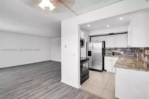 300 SW 134th Way #413E, Pembroke Pines, FL 33027