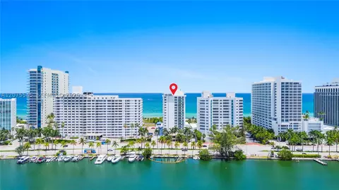 5001 Collins Ave #3B, Miami Beach, FL 33140
