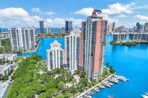 3370 Hidden Bay Dr #815, Aventura, FL 33180