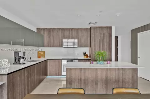 Kitchen - 88 SW 7th St #2204, Miami, FL 33130 photo 3 of 3