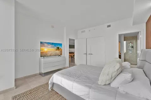 Bedroom - 88 SW 7th St #2204, Miami, FL 33130 photo 6 of 6