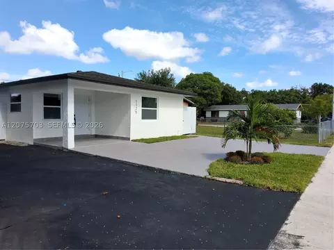 1125 NW 27th Ave, Fort Lauderdale, FL 33311