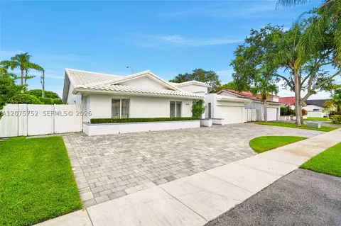 8250 SW 86th Ct, Miami, FL 33143