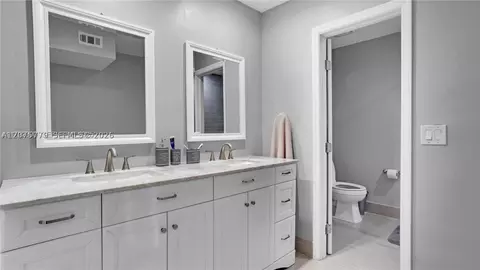 Bath - 7025 W 3rd Ct, Hialeah, FL 33014 photo 2 of 2