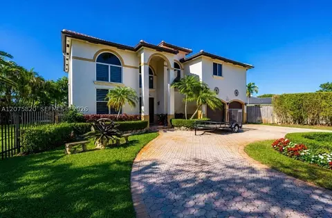 12071 SW 1st St, Miami, FL 33184