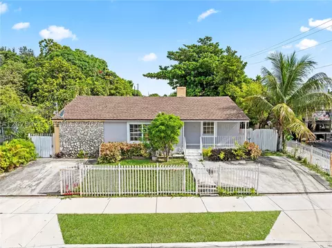 2723 NW 3rd St, Miami, FL 33125