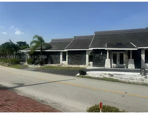 4608 Bayberry Ln, Tamarac, FL 33319