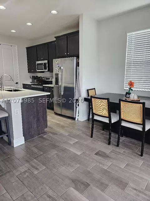Kitchen - 5605 Blowing Wind Pl, Saint Cloud, FL 34771 photo 3 of 4