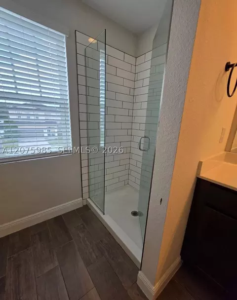 Bath - 5605 Blowing Wind Pl, Saint Cloud, FL 34771 photo 3 of 4