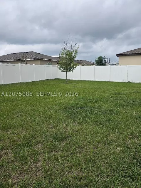 Exterior - 5605 Blowing Wind Pl, Saint Cloud, FL 34771 photo 3 of 3