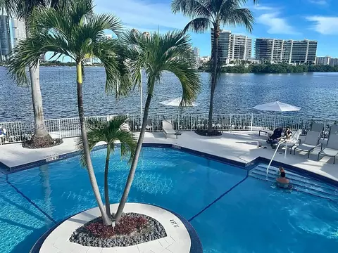 3370 Hidden Bay Dr #102, Aventura, FL 33180