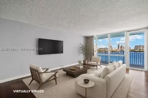 301 174th St #901, Sunny Isles Beach, FL 33160
