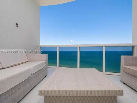 15901 Collins Ave #2504, Sunny Isles Beach, FL 33160