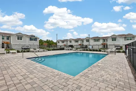 Exterior - 5610 SEdgewater Cir, Stuart, FL 34997 photo 10 of 10