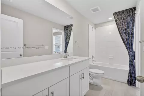 Bath - 5610 SEdgewater Cir, Stuart, FL 34997 photo 3 of 4