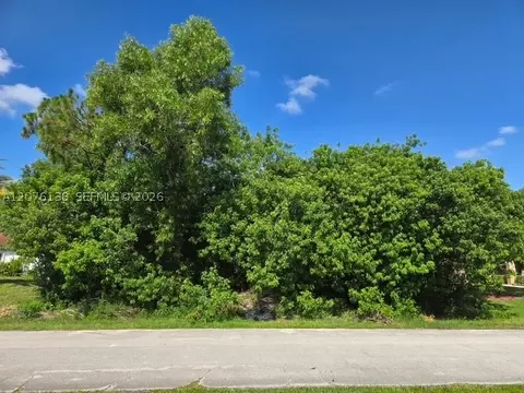 166 SW Milburn Cir, Port St Lucie, FL 34953