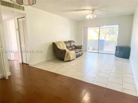 6095 W 18th Ave #S314, Hialeah, FL 33012
