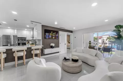 1180 NW 124th Pl #208, Miami, FL 33182