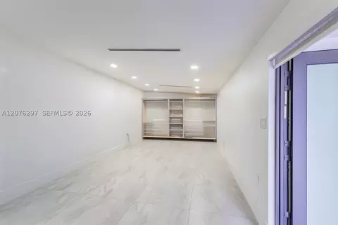 Other - 233 W 39th Pl, Hialeah, FL 33012 photo 4 of 10