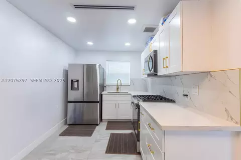 Other - 233 W 39th Pl, Hialeah, FL 33012 photo 9 of 10