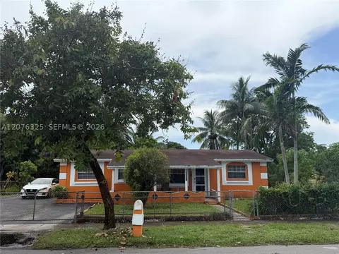 2240 NW 177th Ter, Miami Gardens, FL 33056