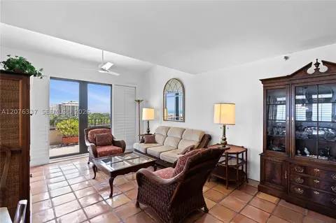 Living - Undisclosed, Key Biscayne, FL 33149 photo 2 of 3
