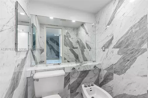 Bath - Undisclosed, Key Biscayne, FL 33149 photo 6 of 7
