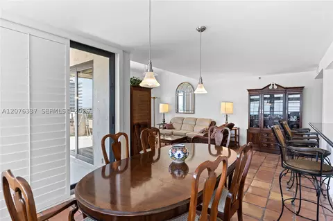 Dining - Undisclosed, Key Biscayne, FL 33149 photo 4 of 6