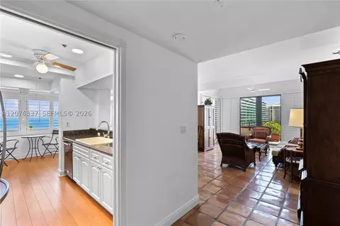 Entry Way - Undisclosed, Key Biscayne, FL 33149 photo 5 of 6