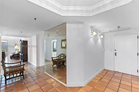 Entry Way - Undisclosed, Key Biscayne, FL 33149 photo 4 of 6