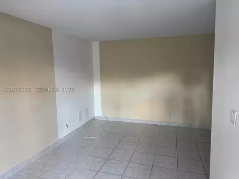 2145 Pierce St #116, Hollywood, FL 33020