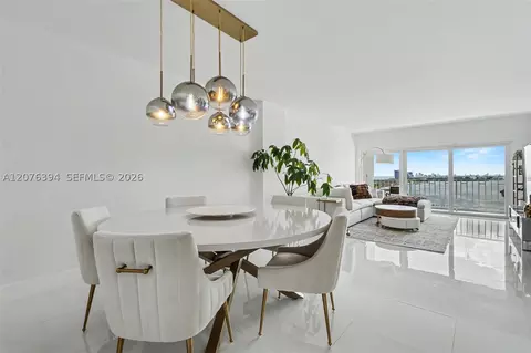 500 Bayview Dr #1924, Sunny Isles Beach, FL 33160