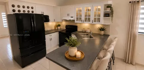 Other - 2121 W 54th St, Hialeah, FL 33016 photo 5 of 7