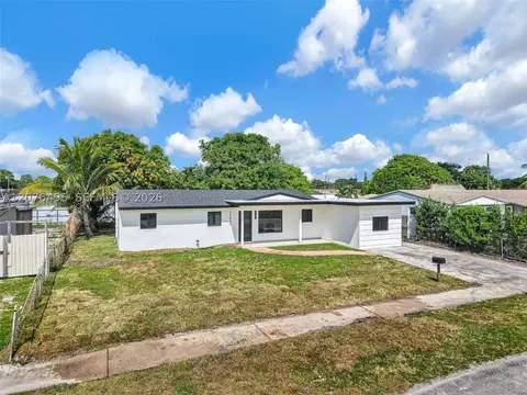 17930 NW 42nd Pl, Miami Gardens, FL 33055