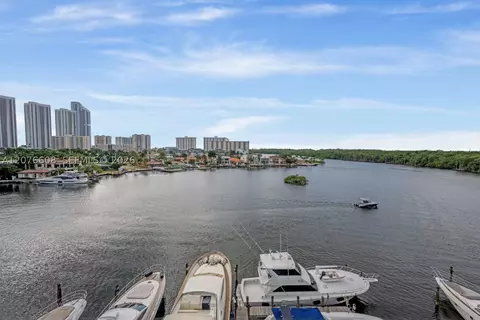 400 Sunny Isles Blvd #908, Sunny Isles Beach, FL 33160